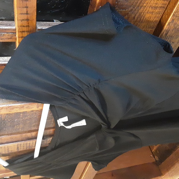 Susan Lawrence Black Knot Detail Top - Picture 4 of 6